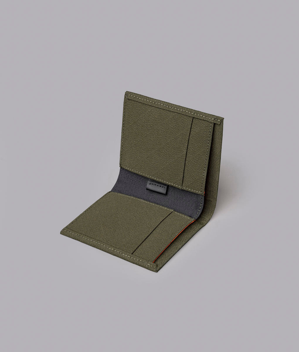 ARK Axogrid Bifold Wallet – Slim RFID Blocking Cash & Card Holder